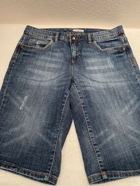 Tommy Hilfiger Light Blue Denim Bermuda Shorts - size 10 - EUC